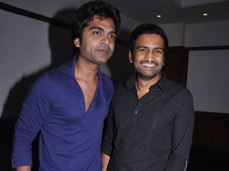 சந்தானத்தைக் கைவிட்ட சிம்பு!