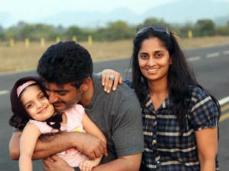 20ம் தேதி குடும்பத்தோடு ஆஸ்திரேலியா செல்லும் அஜீத்