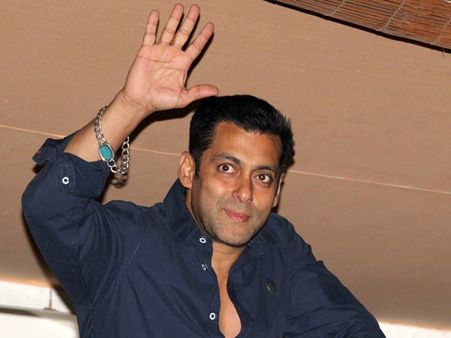 பாஜக முதல்வரைப் பாராட்டும் சல்மான் கான்