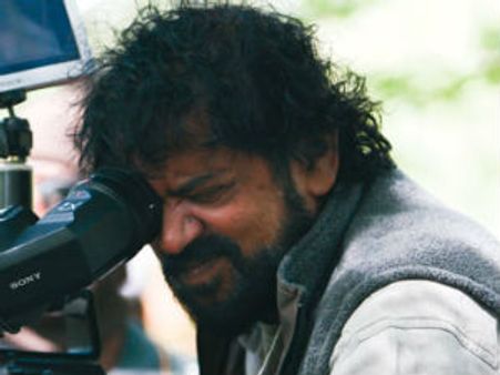 பத்மஸ்ரீ பெற்றுத் தந்த தமிழ் சினிமாவுக்கு நன்றி!- சந்தோஷ் சிவன்