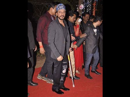 ஹேமமாலினி மகள் திருமண வரவேற்பு: வந்து வாழ்த்திய வேகத்தில் கிளம்பிய மோடி