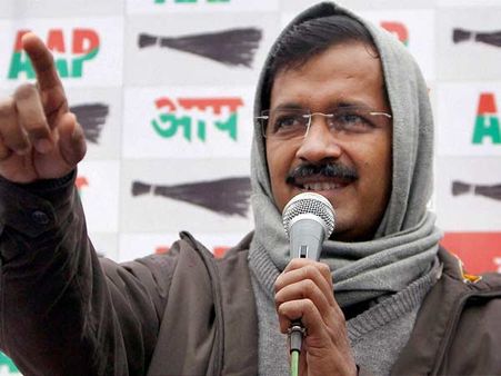 பாட்டாலே புத்தி சொன்னா...: இந்தி படத்திற்கு பாட்டெழுதிய கெஜ்ரிவால்