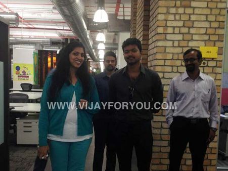 ஃபேஸ்புக் ஆபீஸுக்கு விசிட் அடித்த முதல் தென்னிந்திய நடிகர் விஜய்