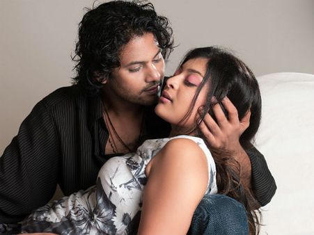 ஜெயமாலா மகளும்... 'தூதன்' ஜீவனும்!