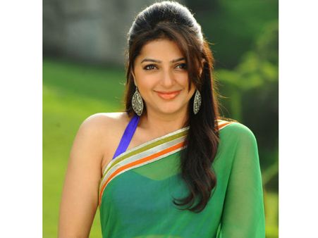 பல ஆண்டுகளுக்குப் பின் தாயான நடிகை பூமிகா... ஆண் குழந்தை பெற்றார்!