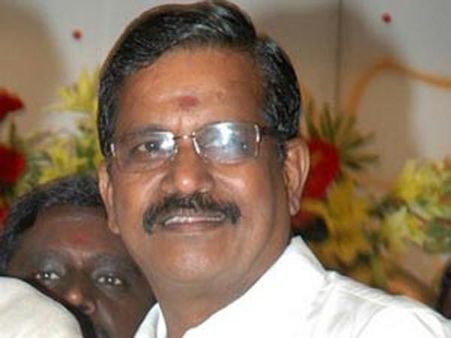 வாரிசு நடிகர்களை வைத்து அடுத்தடுத்து மூன்று படங்கள் தயாரிக்கும் தாணு!