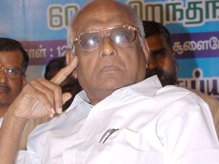 ரஜினி தன் ரசிகர்களுக்காக மாநில அளவில் மாநாடு நடத்த வேண்டும் - எஸ்பி முத்துராமன்