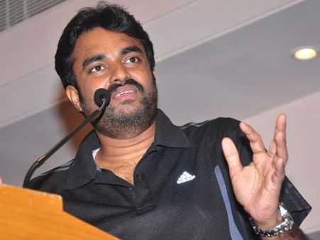 என் வாழ்க்கையில் தலைவா படத்தால் பட்டதை மறக்க முடியாது! - இயக்குநர் விஜய்!