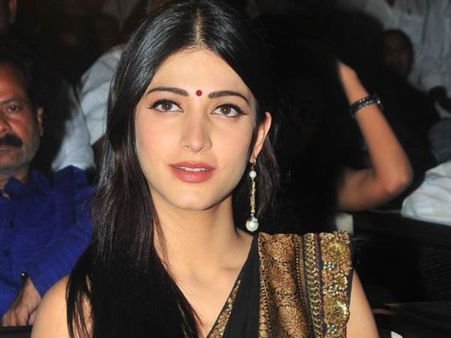 தமிழ்ப் பட வாய்ப்புகளைப் புறக்கணிக்கிறேனா? - ஸ்ருதி விளக்கம்