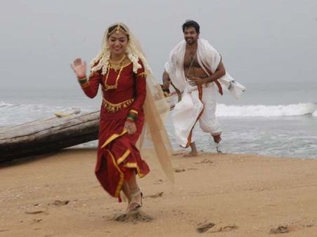 கோடை ஸ்பெஷல் லிஸ்டில் சேர்ந்தது நஸ்ரியாவின் திருமணம் எனும் நிக்கா!