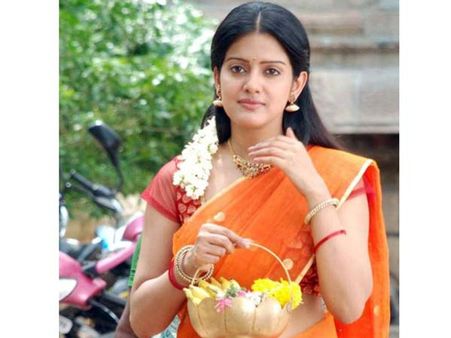 அடடா… விஷாகா சிங் விலா எலும்பு முறிஞ்சி போச்சாமே?