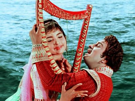 25வது நாளைத் தாண்டிய ஆயிரத்தில் ஒருவன்!