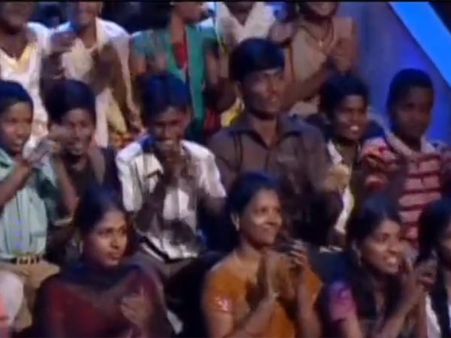 கை தட்டுங்க… சிரிங்க…. காசு வாங்கிட்டுப் போங்க…. ரியாலிட்டி ஷோக்களின் பார்வையாளர்கள்