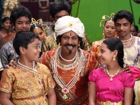 இன்று தமிழகத்தில் 350 அரங்குகளில் தெனாலிராமன் ரிலீஸ்