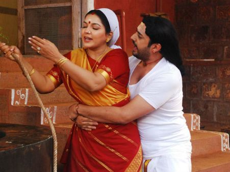 வழக்கு எதிரொலி... மடிசார் மாமி படத்தலைப்பு ‘புளிப்பு இனிப்பு’ ஆக மாறியது