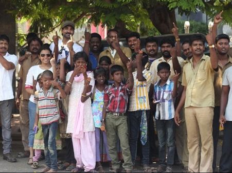 'முத்திரை முகாம்' : நடிகர் ஆதி நடத்திய தேர்தல் விழிப்புணர்வு நிகழ்ச்சி!