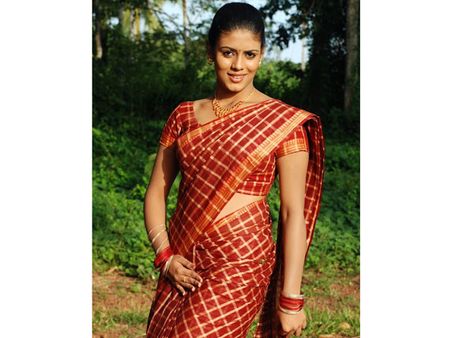 கவர்ச்சி எனக்கு ப்ளஸ்தான்... - இனியா