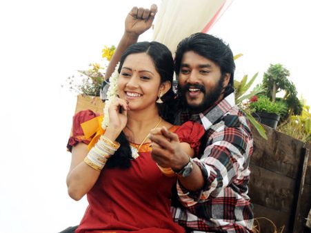 'வாடா டேய் எம்புருசா... ஒம் போல பேரழகா பத்து பத்தா பெத்து தாரேண்டா...!' - இது சின்மயி பாட்டு