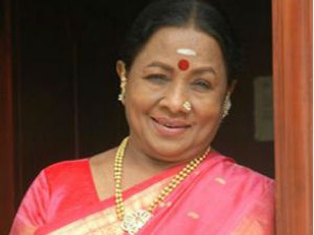 நடிகை மனோரமா உடல்நிலை தொடர்ந்து மோசம் – தீவிர சிகிச்சை அளிக்கும் மருத்துவர்கள்