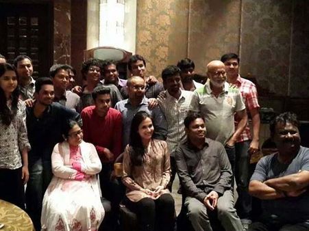 கோச்சடையான் வெற்றியை விருந்தளித்துக் கொண்டாடிய சவுந்தர்யா, ஏஆர் ரஹ்மான்!