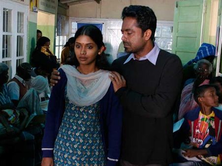 முற்றுகைப் போராட்ட அறிவிப்பு.. சென்னை தியேட்டர்களிலிருந்து தூக்கப்பட்டது சிங்களப் படம்!