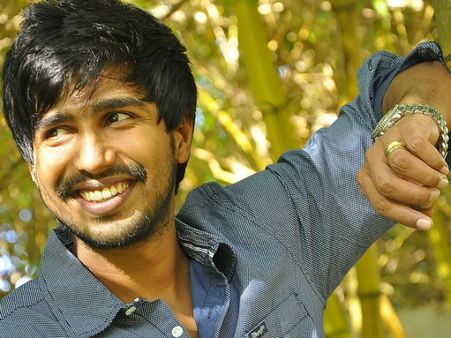 மனைவி ரஜினியின் இயக்கத்தில் ஹீரோவாக நடிக்கும் விஷ்ணு