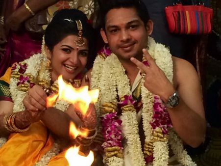 'திருமதி' ஆன விஜய் டிவி 'டி.டி.': நீண்ட கால நண்பரை மணந்தார்