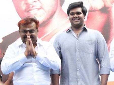 விஜயகாந்த் குடும்பத்தார் மாற்றி மாற்றி 'ஐடியா'.. ஓட்டம் பிடித்த சகாப்தம் இயக்குனர்!