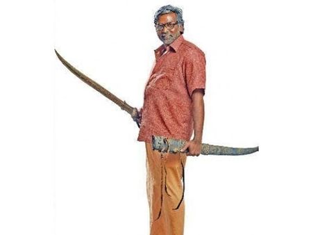 ‘ஆரஞ்சு மிட்டாய்’... 55 வயது தாத்தாவாகி ஆம்புலன்சில் சுற்றும் விஜய் சேதுபதி!