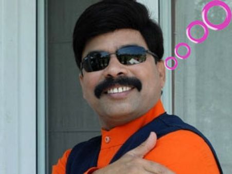 அவர்டுன்னா எனக்கு அலர்ஜி… விஜய் டிவி விருது விழாவை நக்கலடித்த பவர்ஸ்டார்