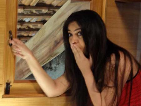 மீண்டும் 