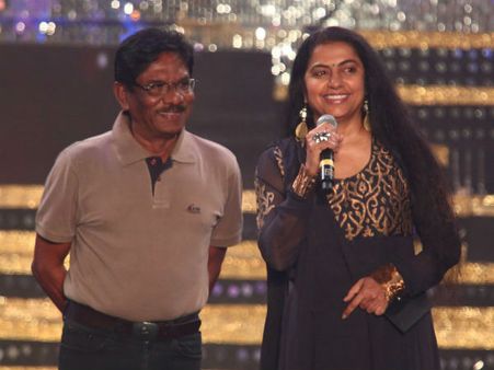 என் பட ஹீரோயின்களை அடிக்கிறேனா?: பாரதிராஜா விளக்கம்