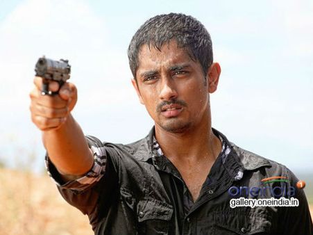 ஜிகர்தண்டா ரிலீஸ் தேதியில் மாற்றம்: பின்னணியில் தனுஷ்?