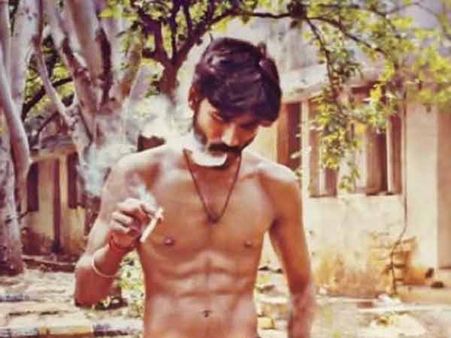 இப்படி குப் குப்னு புகை விடுறது சரியா தனுஷ்?- புகையிலை எதிர்ப்பு அமைப்பு கண்டனம்