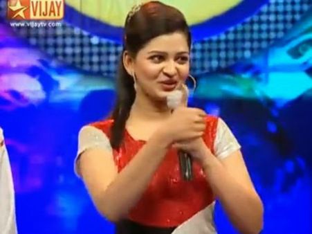 சிம்ரனின் ரசிகை நான்… ஹிப் டான்ஸ் புகழ் ஆனந்தி