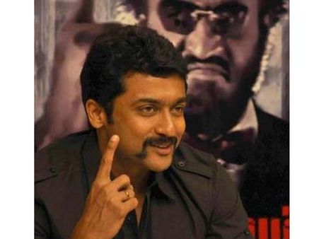 சூப்பர் ஸ்டார் என்ற இடத்தில் ரஜினியைத் தவிர யாரையும் நினைத்துப் பார்க்க முடியாது!- சூர்யா