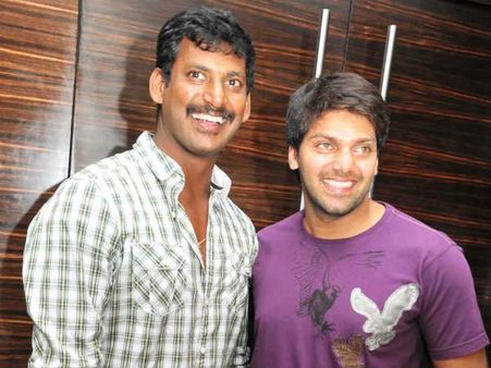 திருமணம்: விஷால், ஆர்யாவின் 'பாச சேட்டை'யை பார்த்தீர்களா?