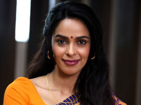 இந்தியாவில் 20 நிமிடங்களுக்கு ஒரு பெண் மீது பாலியல் வன்முறை -ஐநாவில் மல்லிகா ஷெராவத் பேச்சு!