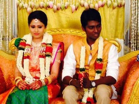 இயக்குநர் அட்லீ- நடிகை ப்ரியா நிச்சயதார்த்தம்.. ஆர்யா- நயன்தாரா ஜோடியாக வந்து வாழ்த்து!