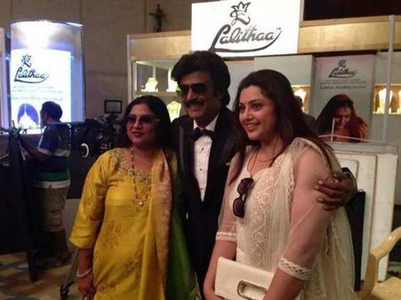 ரஜினியுடன் படம் எடுத்துக் கொண்ட அவரது முன்னாள் நாயகிகள்!