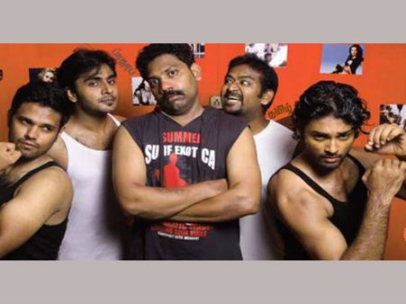 ஹீரோயின் இல்லை, வெட்டு குத்து இல்லை.. படத்துக்கு சென்சார் கொடுத்ததோ 'ஏ சர்ட்டிபிகேட்'