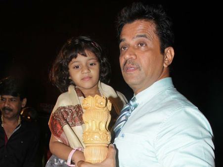 மேஜர் முகுந்த் குடும்பத்தினரை ஜெய்ஹிந்த் 2 விழா மேடையில் கவுரவப்படுத்திய அர்ஜுன்!