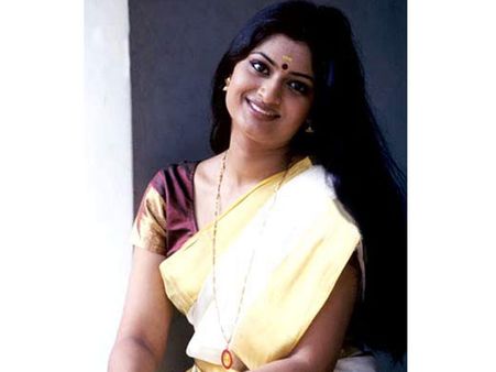 நடிகை கீது மோகன்தாஸ் படம் ஆஸ்கர் விருதுப் போட்டிக்குத் தேர்வு