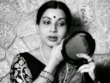 'வெண்ணிற ஆடையில்' தொடங்கிய பயணம்: ஜெயலலிதா ஒரு பார்வை...