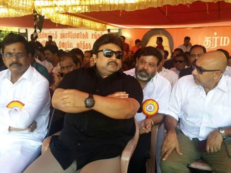 அம்மா மகா சக்தி... தெய்வத்தை மனிதனால் தண்டிக்க முடியுமா.. உண்ணாவிரத உணர்ச்சிவசம்!