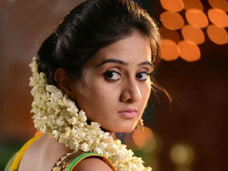 சிம்பு அவ்வளவு கீழ்த்தரமானவர் அல்ல: நடிகை ஹர்ஷிகா