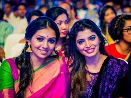 சூது கவ்வும் சஞ்சிதா ஷெட்டியும், கலாய்ச்சிஃபை லட்சுமிமேனனும் இப்போ ‘பெஸ்ட் பிரண்ட்ஸ்’ !