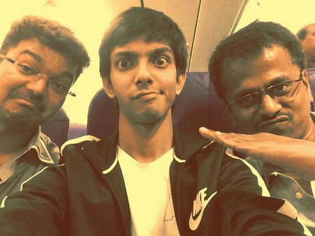 முக்கியச் செய்தி: 'கத்தி' ரூ.100 கோடி வசூல் செய்திருச்சாம்!