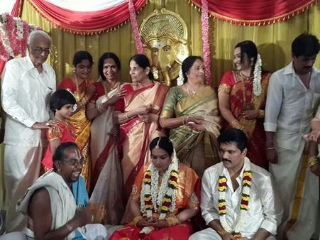 நடிகர் ரஞ்சித்துக்கு 2வது திருமணம்.. நித்தியானந்தா சிஷ்யை நடிகை ராகசுதாவை மணந்தார்!