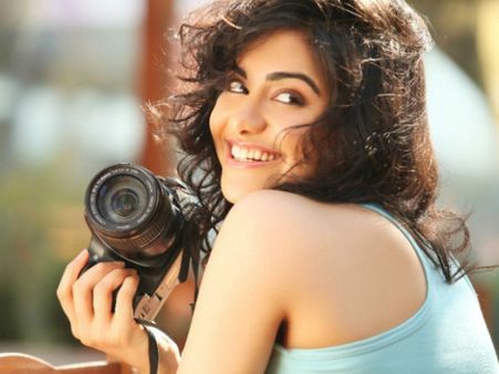 அதா ஷர்மா... கோலிவுட்டைக் குறிவைக்கும் தெலுங்கு நாயகி!